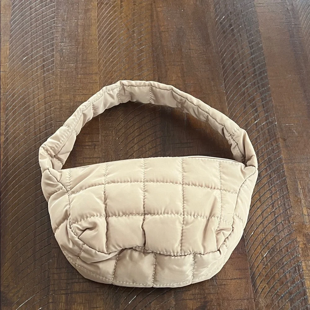 🆕Quilted Tan Shoulder Bag 11 x 6.5 inches